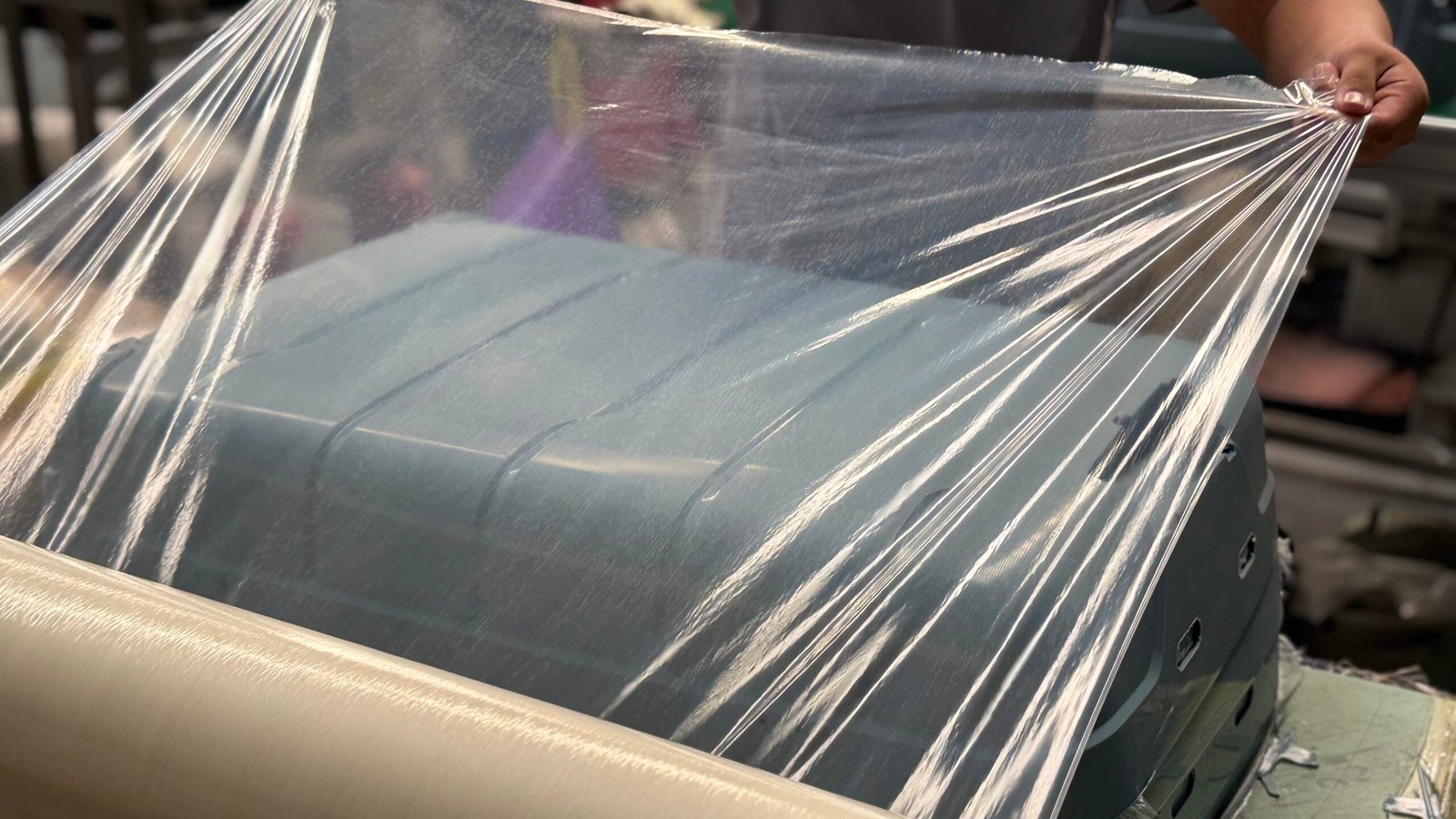 Luggage shell quality inspection